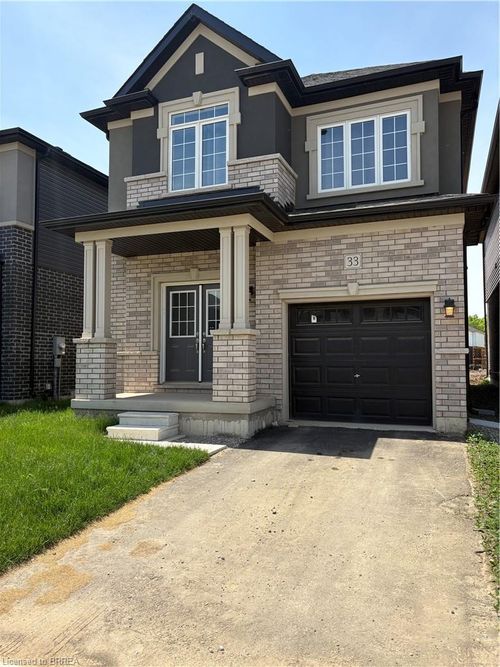 33 Dennis Ave, Brantford, ON, N3V0B9 | Card Image