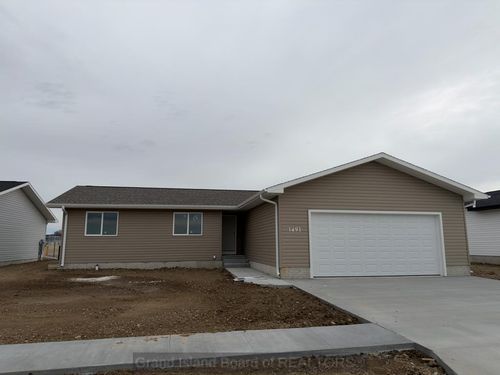 1491 Highlander Ln, Aurora, NE, 68818-1986 | Card Image