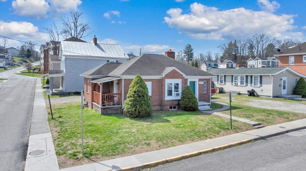 Residential Income in Radford 5