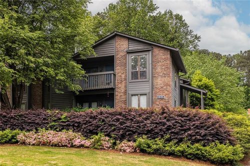 223 Tuxworth Cir, Decatur, GA, 30033-5624 | Card Image