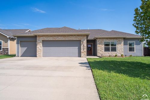 2520 25th Pl, Lawrence, KS, 66046-5361 | Card Image