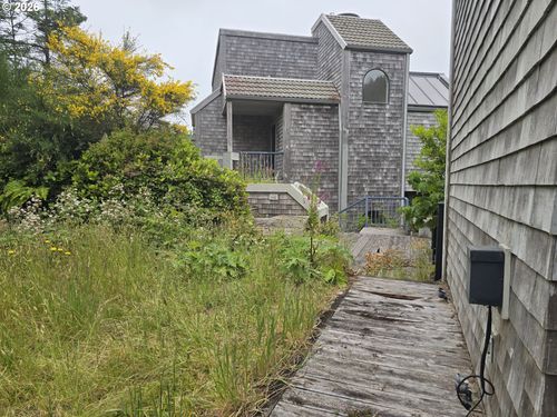 4240 Knoll Ter, Neskowin, OR, 97149 | Card Image
