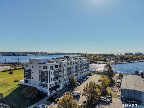 205-400 Bank St, New London, CT, 06320-5553 | Card Image