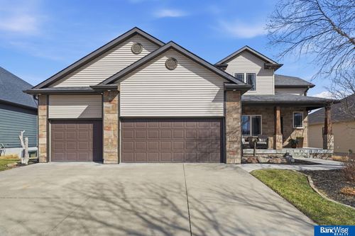 9212 S 29th St, Lincoln, NE, 68516-5932 | Card Image