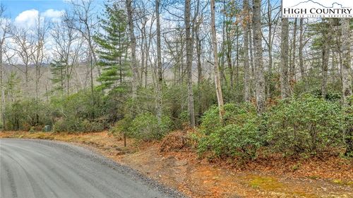 75 Trailwood Dr, West Jefferson, NC, 28694 | Card Image