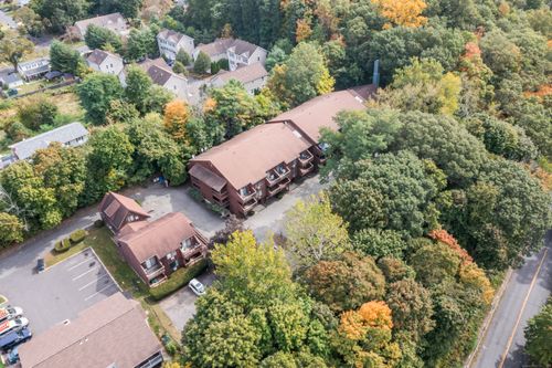 unit-c4-1 Fairfield Ave, Danbury, CT, 06810-8164 | Card Image