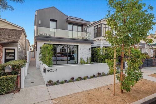 605 Carnation Ave, Corona del Mar, CA, 92625-2053 | Card Image