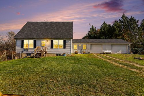 22621 N V Drive N, Lee Township, MI, 49076 | Card Image