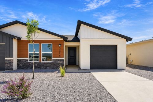 5599 Sierra Verde Pl, Las Cruces, NM, 88012-8121 | Card Image