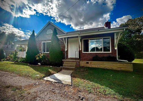 7999 Heim Rd, Chandler, IN, 47610-9329 | Card Image