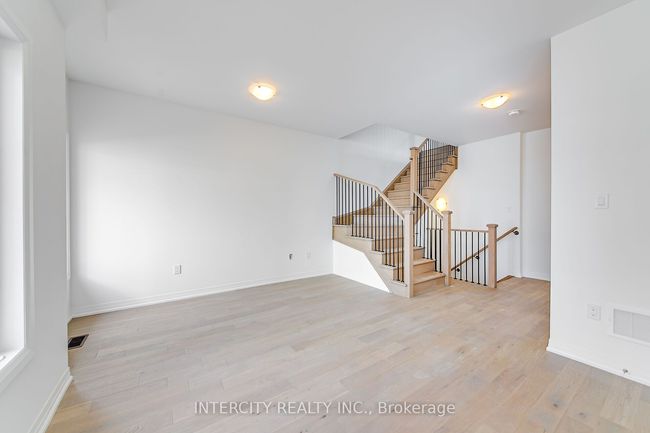 29 Albert Firman Lane, House attached with 3 bedrooms, 4 bathrooms and null parking in Markham ON | Image 33