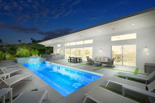 2379 N Leonard Rd, Palm Springs, CA, 92262-2727 | Card Image