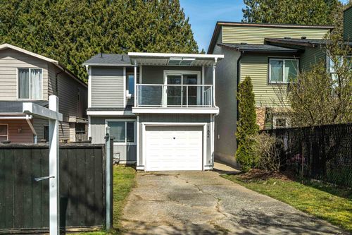 182 Springfield Dr, Aldergrove, BC, V4W3K9 | Card Image