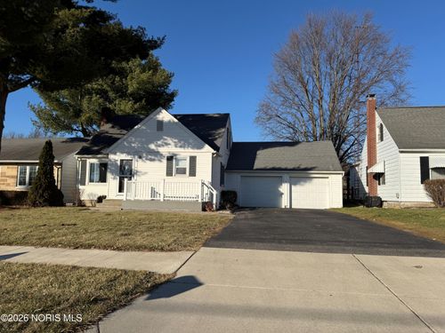 814 Park St, Napoleon, OH, 43545-1322 | Card Image