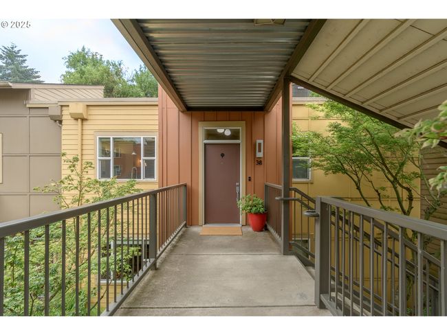 APT-38 - 327 Rustic Pl, Condo with 2 bedrooms, 2 bathrooms and 1 parking in Eugene OR | Image 6