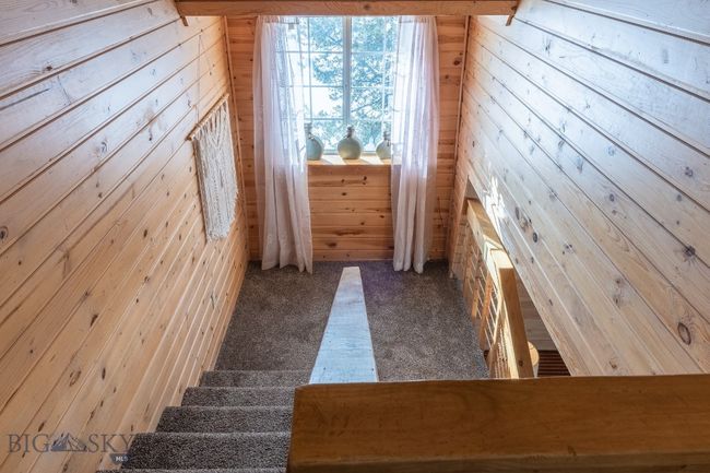 286 Mule Deer Rd, House other with 3 bedrooms, 4 bathrooms and null parking in West Yellowstone MT | Image 36