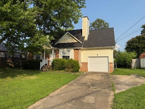 2011 Windroe Dr, Clarksville, TN, 37042-5251 | Card Image