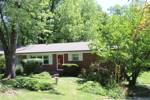 2704 Roland Ln, Knoxville, TN, 37931-3237 | Card Image