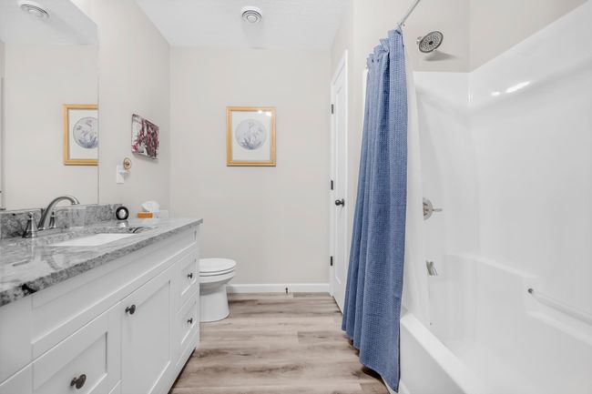 LL full bath | Image 23