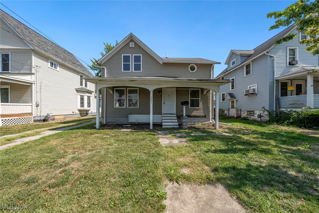 Oakdale Ave, Lorain, OH 44055