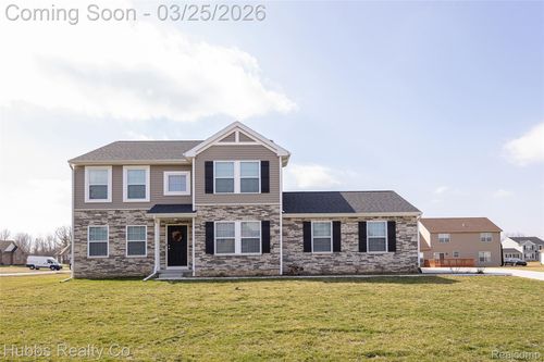 7340 Westminster Cir, Grand Blanc, MI, 48439-9070 | Card Image