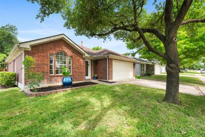 20900 Gelding Lane, House other with 3 bedrooms, 2 bathrooms and 4 parking in Pflugerville TX | Image 2