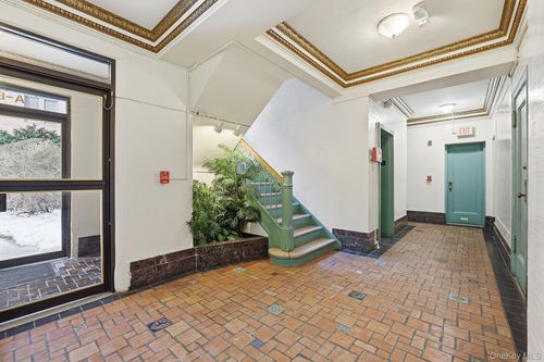 apt-4a-11 Alden Rd, Larchmont, NY, 10538-3251 | Card Image