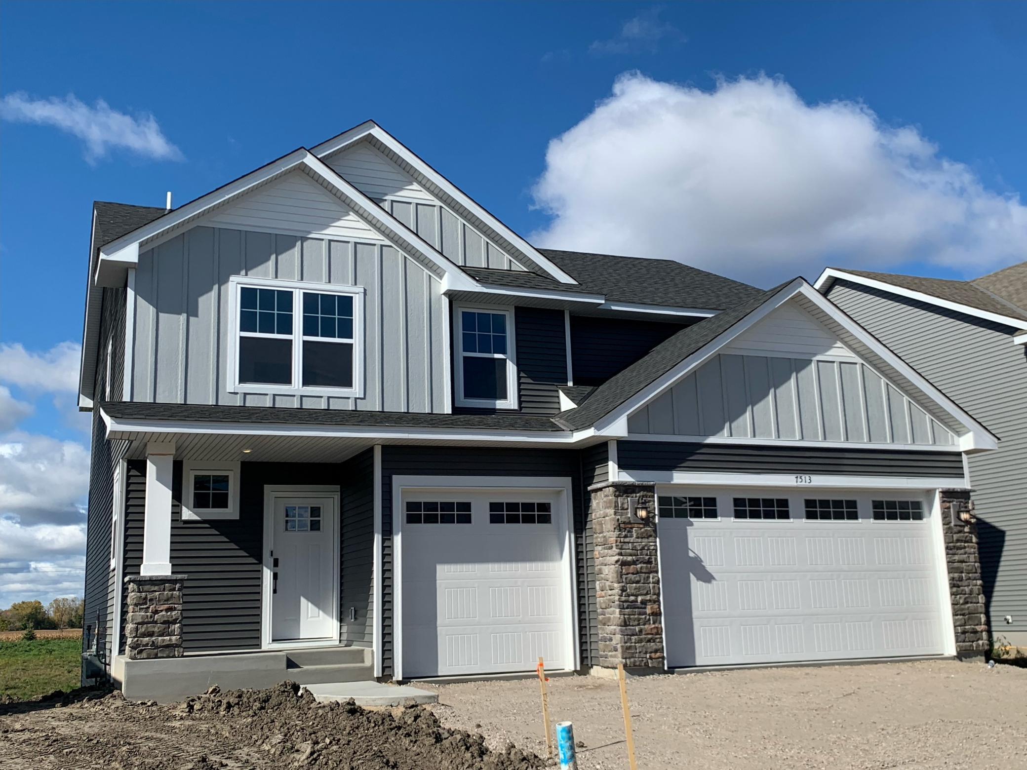 Norway Ln, Hugo, MN 55038