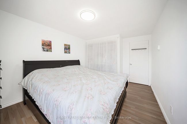 24 Jackman Dr, House other with 5 bedrooms, 2 bathrooms and 5 parking in Brampton ON | Image 11