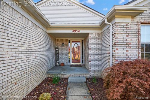 4954 Spring Meadow Dr, Clarkston, MI, 48348-5157 | Card Image