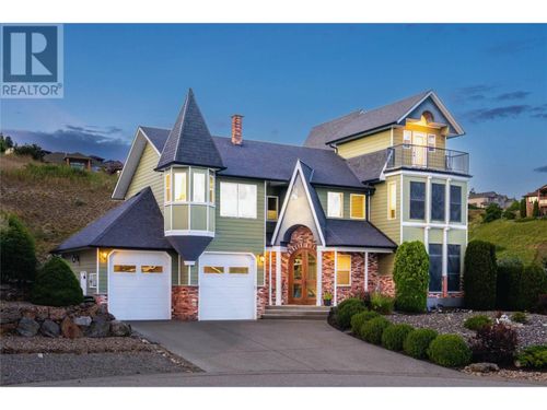 1011 Foothills Crt, Vernon, BC, V1B3Z5 | Card Image