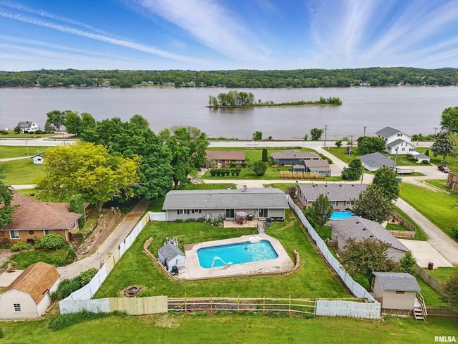 21704 283 Rd Ave, House other with 4 bedrooms, 3 bathrooms and null parking in Le Claire IA | Image 8