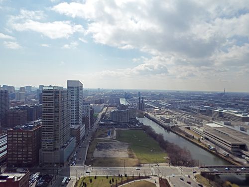 unit-3304-235 W Van Buren St, Chicago, IL, 60607-3940 | Card Image