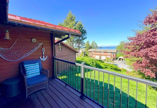 301 Wortman Loop, Sitka, AK, 99835-9617 | Card Image