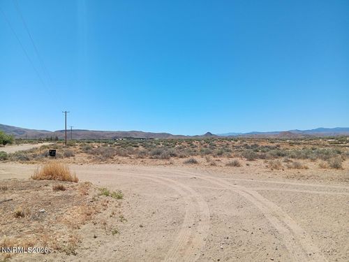 2975 E Badger Street, Silver Springs, NV, 89429 | Card Image