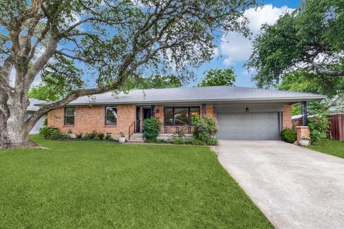 9831 Mercer Dr, Dallas, TX, 75228-3639 | Card Image