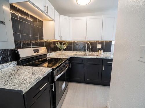 2-825 Truman St, Lake Worth Beach, FL, 33460-5548 | Card Image