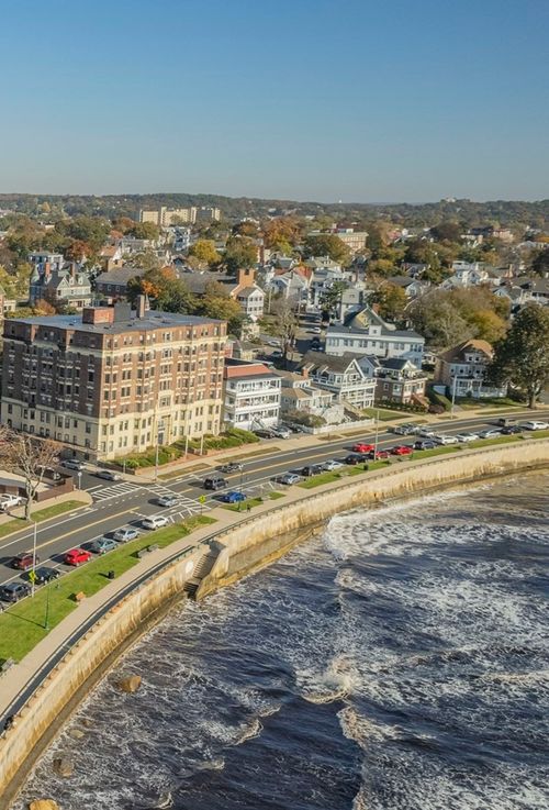 409-285 Lynn Shore Dr, Lynn, MA, 01902-4910 | Card Image