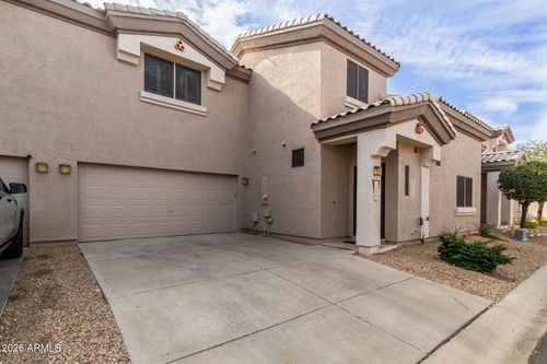 7999 W Waltann Ln, Peoria, AZ, 85382-4876 | Card Image