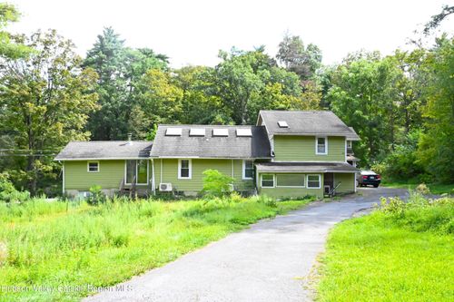 42 Beyersdorfer St, Kingston, NY, 12401-8605 | Card Image