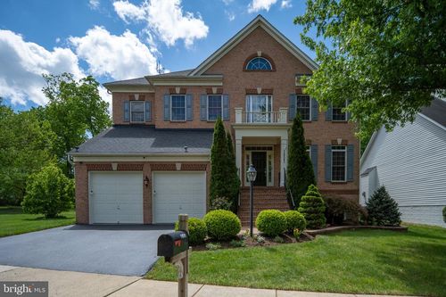 14541 Old Mill Rd, Centreville, VA, 20121-2520 | Card Image