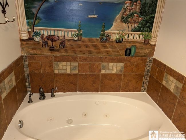 650 Barrows St, House other with 3 bedrooms, 2 bathrooms and null parking in Jamestown NY | Image 11