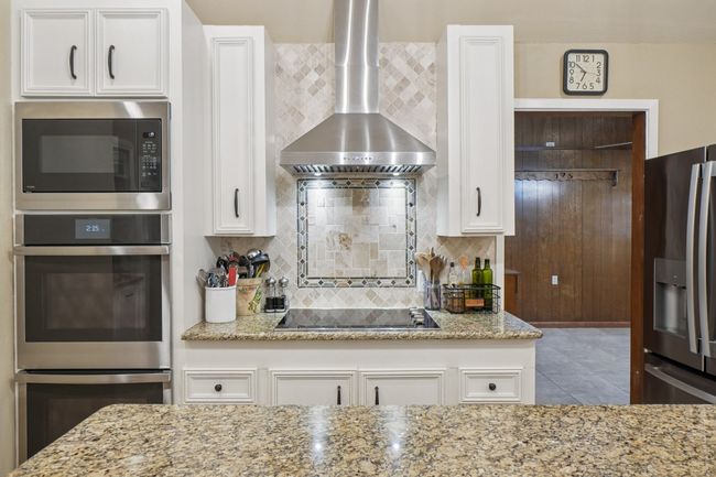 4212 Sw Loop 820, House other with 5 bedrooms, 4 bathrooms and null parking in Fort Worth TX | Image 10