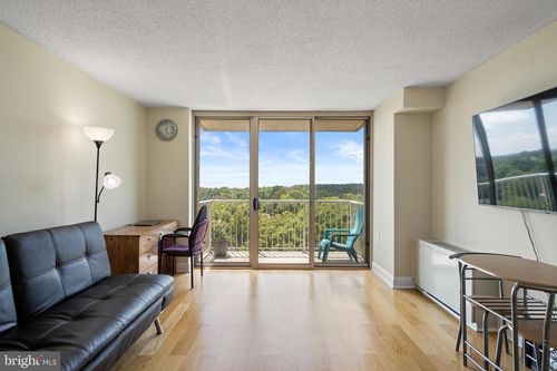 apt-1520-2500 N Van Dorn St, ALEXANDRIA, VA, 22302-1609 | Card Image
