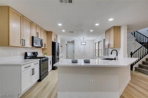 unit-103-5465 Cardinal Ridge Ct, Las Vegas, NV, 89149-4855 | Card Image
