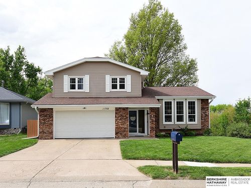 11755 Himebaugh Circle, Omaha, NE, 68164 | Card Image