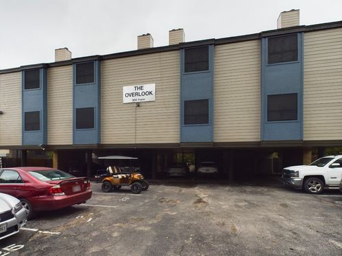 apt-201-908 Poplar St, Austin, TX, 78705-3928 | Card Image