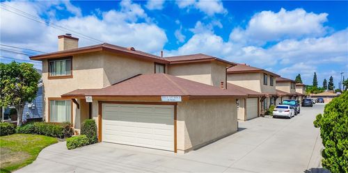 9513 Cedar St, Bellflower, CA, 90706-6579 | Card Image