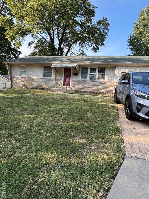 521 Alcove Ave, Saint Louis, MO, 63137-3408 | Card Image