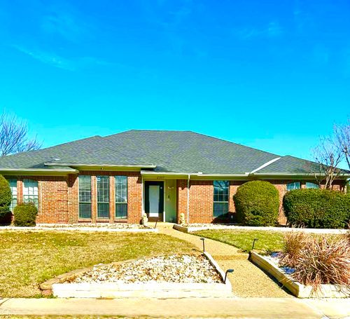 2307 Honeysuckle Dr, Richardson, TX, 75082-3348 | Card Image